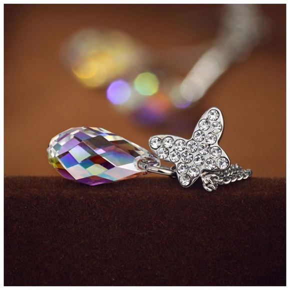 Swarovski Crystals Long Butterfly Earrings - Picture 6 of 6